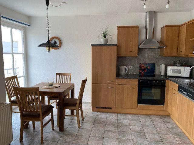 Haus-Olymp-Apartement-01-Kuehlungsborn-Nur-50-M-Bis-Zum-Strand-Ca-50-M2-2-Raeume-Sehr-Gepflegt Buitenkant foto